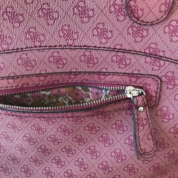 Guess Logo Carryall Tote - Picture 7 of 15